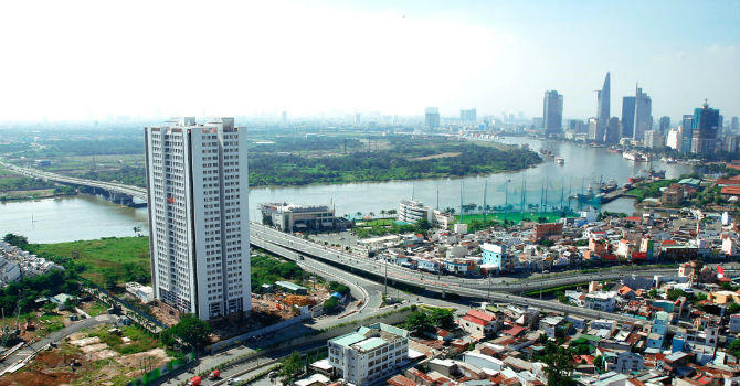 Theo tính toán, tổng diện tích đất đối ứng cho Dự án Đầu tư xây dựng đại lộ ven sông Sài Gòn bằng khoảng 5% diện tích TP.HCM. Ảnh: Đinh Tuấn.