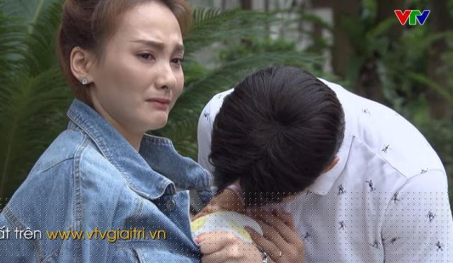 “Về nhà đi con”: Càng về cuối phim, tình yêu càng đẫm nước mắt?