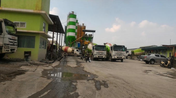 lTrên địa bàn Hoài Đức có 25 trạm trộn bê tông, thì 24 không phép.