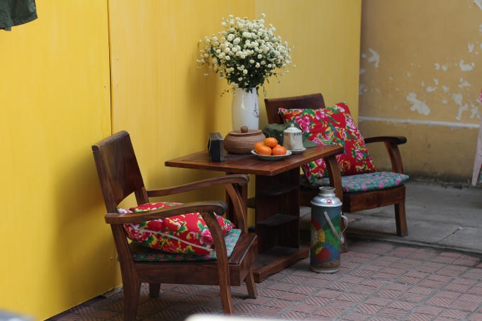 Không gian phòng khách của một gia đình bao cấp.