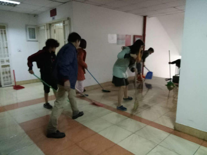 Hà Nội: Cháy ở chung cư trên đường Nguyễn Phong Sắc làm nhiều người hoảng loạn