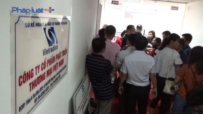 Cư dân bức xúc và lo lắng khi những kiến nghị của mình không được chủ đầu tư quan tâm giải quyết.