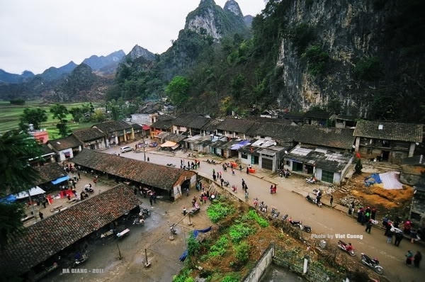 Phố cổ Đồng Văn.
