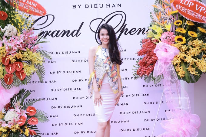 Người đẹp Diệu Thùy.
