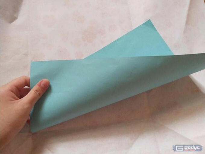 Đây là phần thưởng cho học sinh tham dự lễ tuyên dương học sinh tiêu biểu năm học 2018 -2019 của Quận Cầu Giấy, Hà Nội. Điều đó thể hiện sự cẩu thả của những người làm công tác giáo dục. Ảnh: Các phụ huynh cung cấp.