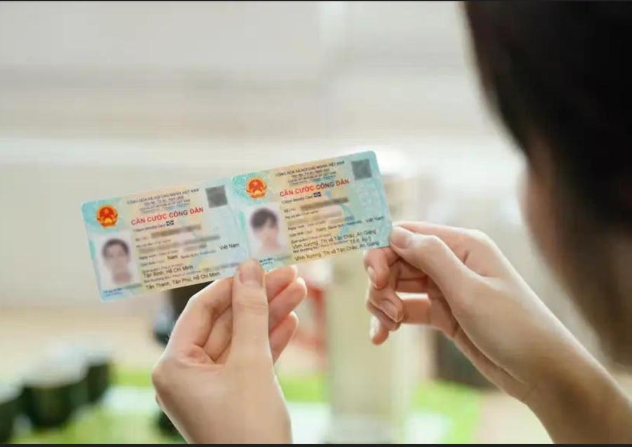 Công dân có thể nộp hồ sơ cấp lại thẻ căn cước trực tuyến trong các trường hợp mất hoặc hỏng thông qua hệ thống định danh điện tử. Ảnh minh hoạ