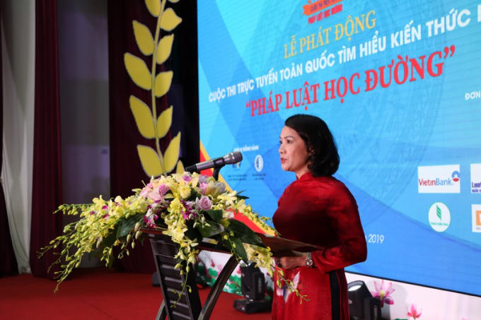 Hiệu trưởng Trường THPT Chu Văn An Lê Mai Anh cam kết sẽ đồng hành, khuyến khích, tạo điều kiện cho các học sinh tham gia cuộc thi