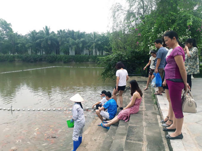 Với không gian nghỉ dưỡng xanh kết hợp kiến trúc hiện đại với cảnh đồng quê bình dị mang đến nguồn cảm hứng bất tận, du khách như được trở về “chốn thiên đường” để cảm xúc được thăng hoa sau những ngày làm việc căng thẳng và bận rộn chốn đô thành