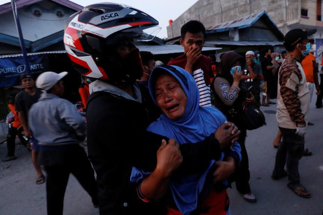 Ngày 28/9, người dân thành phố Palu, đảo Sulawesi ở miền trung Indonesia đã hứng chịu thảm họa kép động đất/sóng thần kinh hoàng. (Ảnh: Reuters)