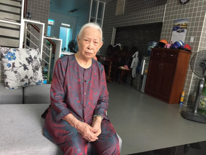 Bà Đặng Thị Vạn.