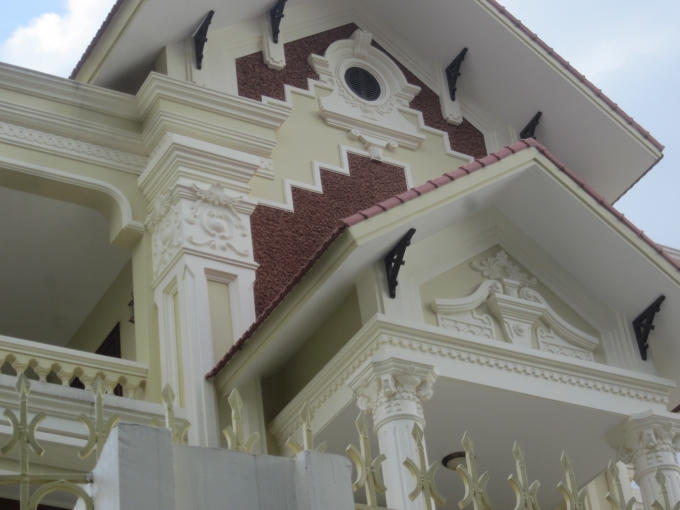 Hoa văn tinh xảo, cầu kì ở một góc của tòa lâu đài.