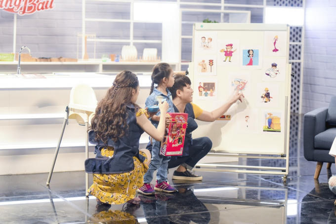 Xúc động khi Hương Giang chia sẻ thời đi học không được bạn bè tôn trọng