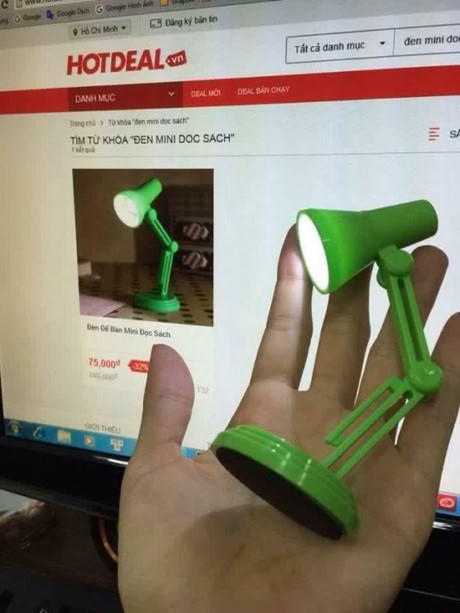 Mẫu đèn đọc sách mi-ni đến mức…tí hon