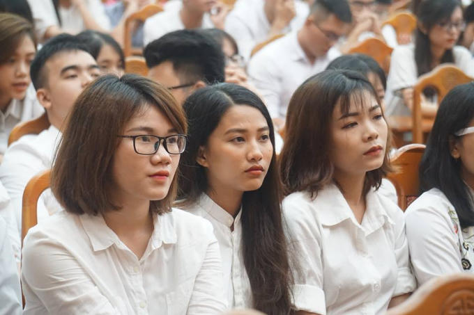 800 tình nguyện viên, liên lạc viên được lựa chọn kỹ lưỡng phục vụ cho sự kiện đặc biệt này.