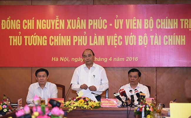 Thủ tướng Nguyễn Xuân Phúc chỉ đạo tại buổi làm việc với Bộ Tài chính.