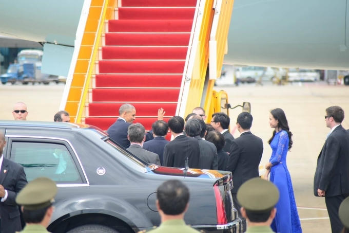Tổng thống Obama có mặt tại sân bay. (Ảnh: Vietnamnet).