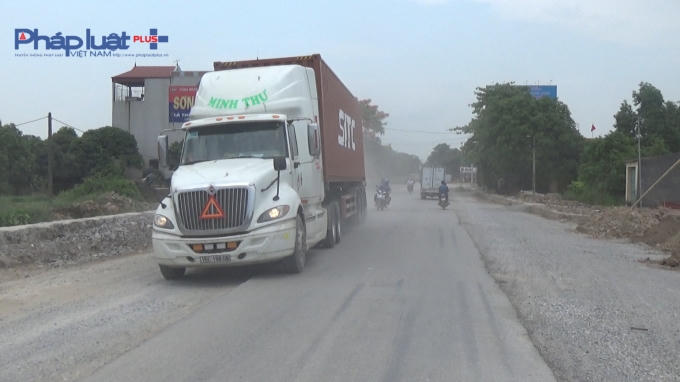 Liên danh Vinaconex và Licogi16, đã bị thứ trưởng Nguyễn Nhật phê bình vì tiến độ thi công dự án nâng cấp cai tạo Quốc lộ 38 chậm chạp.