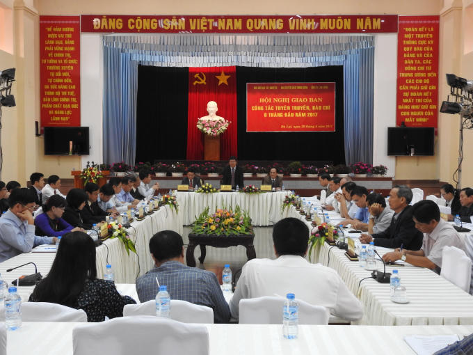 Toàn cảnh buổi hội nghị.