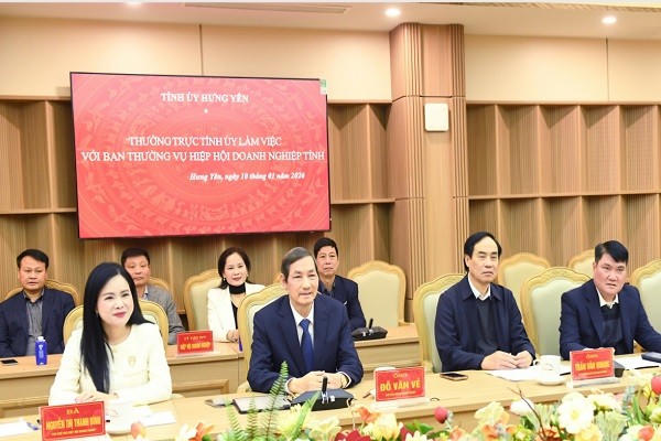 Đại diện Hiệp hội Doanh nghiệp tỉnh Hưng Yên tại buổi làm việc.