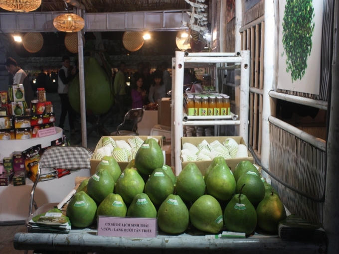 Làng bưởi Tân Triều nổi tiếng từ lâu với những quả bưởi ngon ngọt.