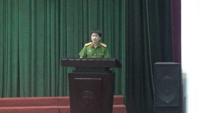 Trung tá Nguyễn Anh Sơn - Chủ trì buổi tập huấn.