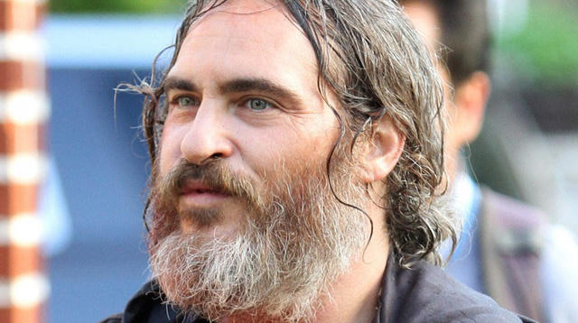 “You Were Never Really Here” (Không ở nơi đây - nữ đạo diễn người Scotland - Lynne Ramsay)