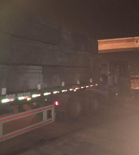 Xe trăm tấn lọt trạm: Ai bảo k&ecirc;?