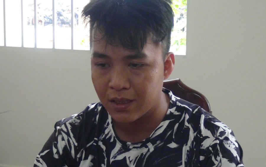 Phúc tại cơ quan điều tra. Ảnh: Công an cung cấp.