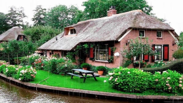 Các ngôi nhà được thiết kế mộc mạc