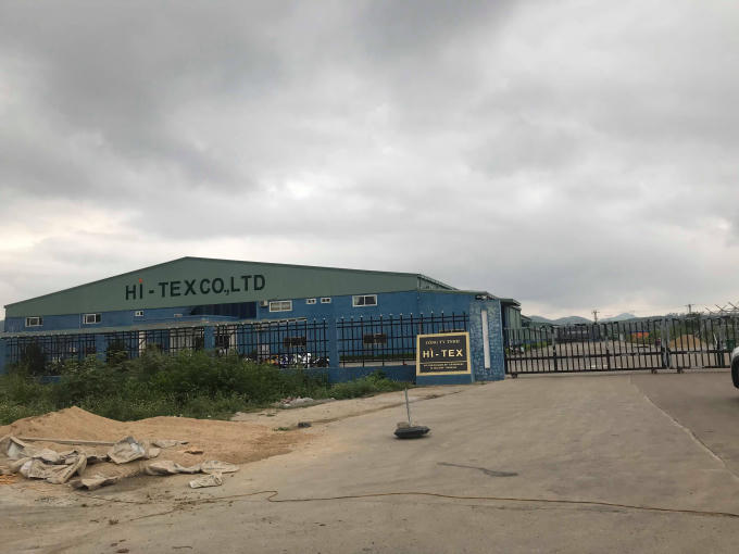 Công ty TNHH HI-TEX nơi xảy ra sự việc. Tại đây cũng từng xảy ra vụ ngộ độc tập thể khiến 71 công nhân nhập viện.