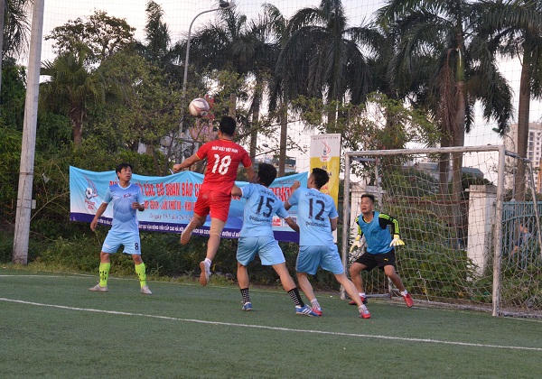 Sau 1 tuần diễn ra, giải bóng đá các cơ quan báo chí toàn quốc Press Cup 2018 khu vực Hà Nội đã đi đến những trận đấu cuối cùng của giải.