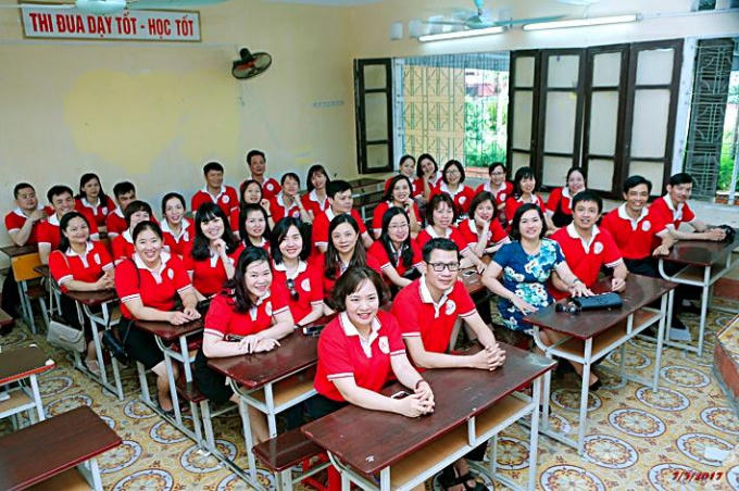 20 năm ngày trở lại dù ở đâu, làm gì, trong mỗi người vẫn luôn trân trọng những bài học, tình cảm của thầy cô, bạn bè với biết bao kỷ niệm thân thương tuổi học trò.