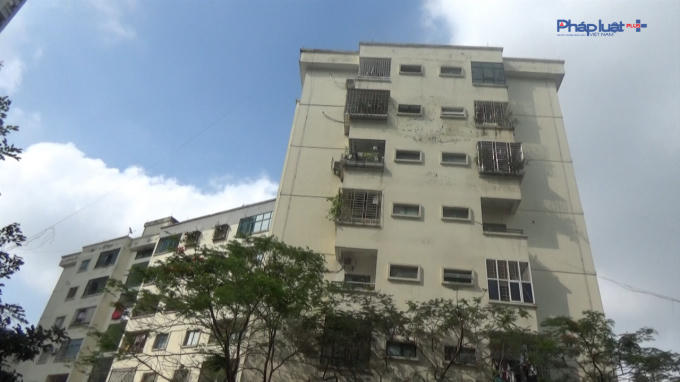 Tòa A Lô C3, phường Xuân Đỉnh, quận Bắc Từ Liêm đang bị cư dân ở đây tố xuống cấp