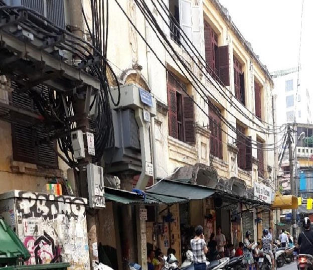 Dãy ki ốt cho thuê của nhà hát Cải Lương Hà Nội.