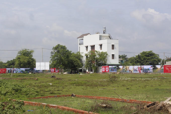 Dự án nhìn từ phía sau khu dân cư.