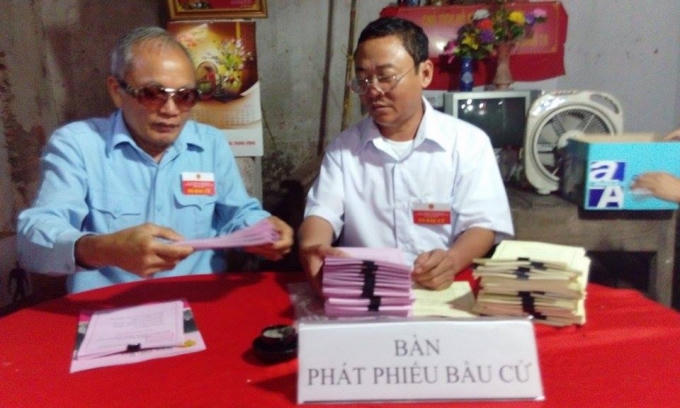 Từ sáng sớm, tổ bỏ phiếu phía Tây Nam Hà Nội, thôn Đồng Luân, xã Thượng Vực, huyện Chương Mỹ đã sẵn sàng để bầu cử.