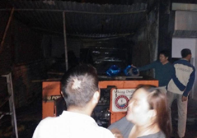 Ngôi nhà bị cháy.