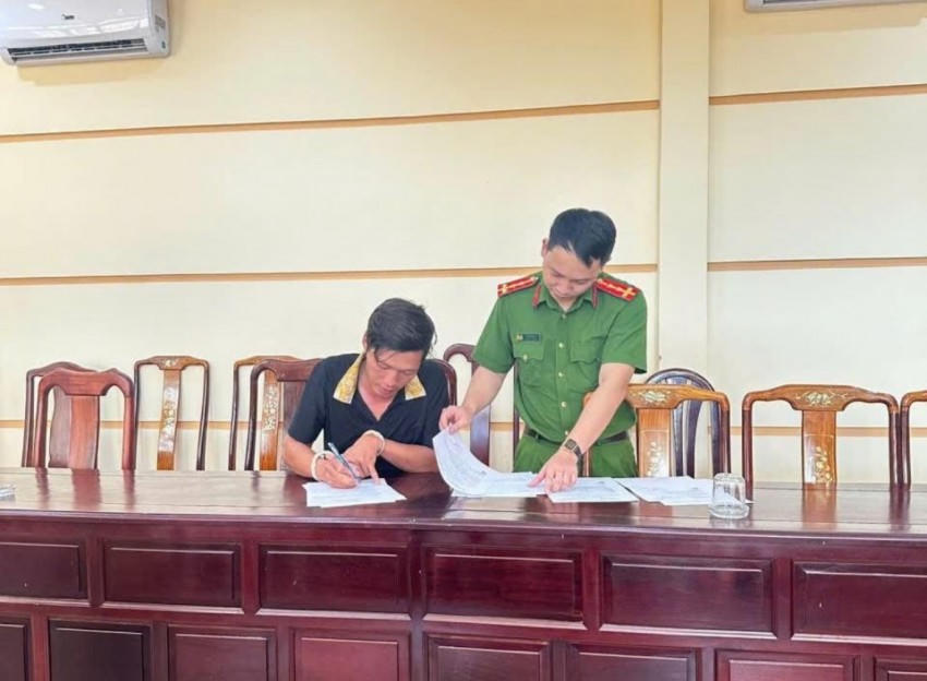 Cao Tấn Phát bị khởi tố.