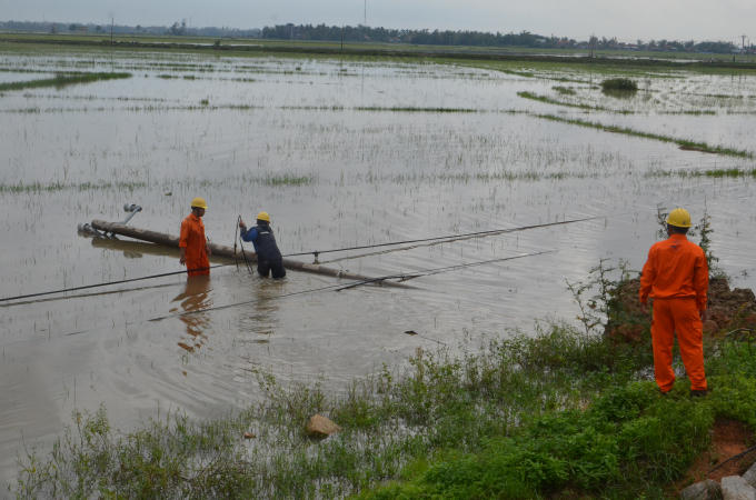 Dự kiến đến 19h tối 31/10, EVNCPC khôi phục cấp điện hoàn toàn.