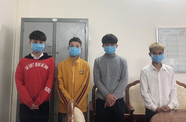 Cạy phá két sắt, lấy trộm tiền công đức tại các nhà thờ