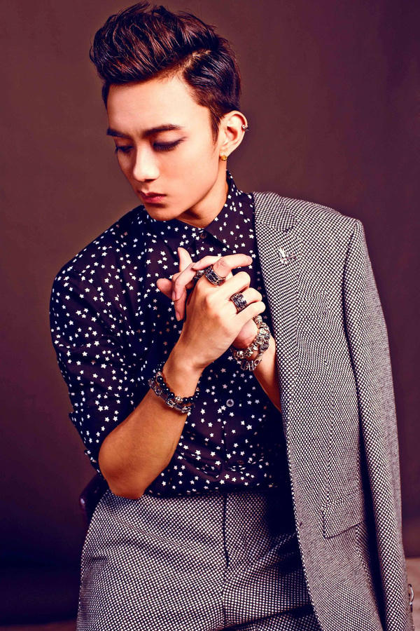 Soobin Hoàng Sơn - Á quân The Remix 2016 và là chủ nhân của hàng loạt hit "khủng" gây sóng gió trên thị trường âm nhạc.