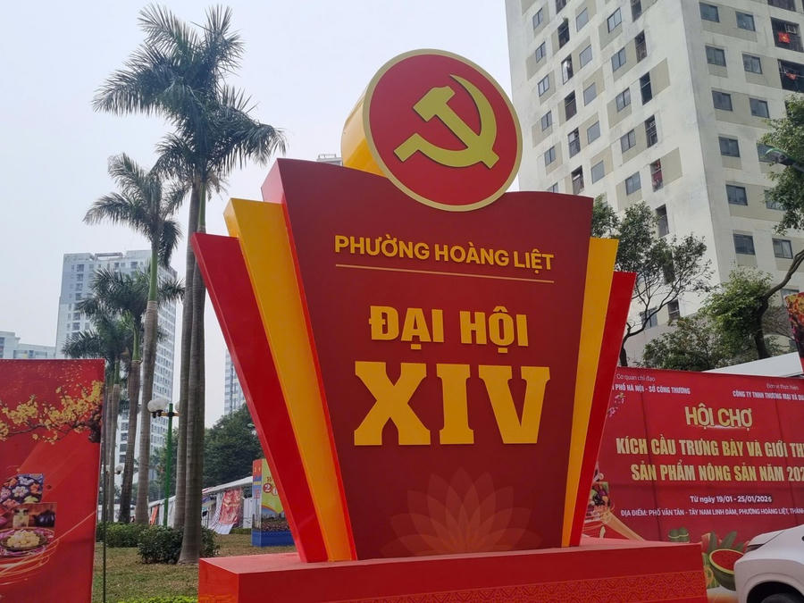 Không khí tưng bừng, phấn khởi chào mừng Đại hội XIV của Đảng tại phường Hoàng Liệt (TP Hà Nội).