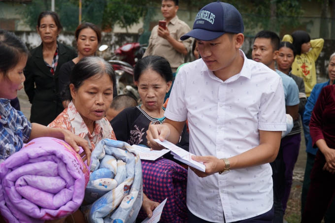 17 - Chua Linh Son cuu tro