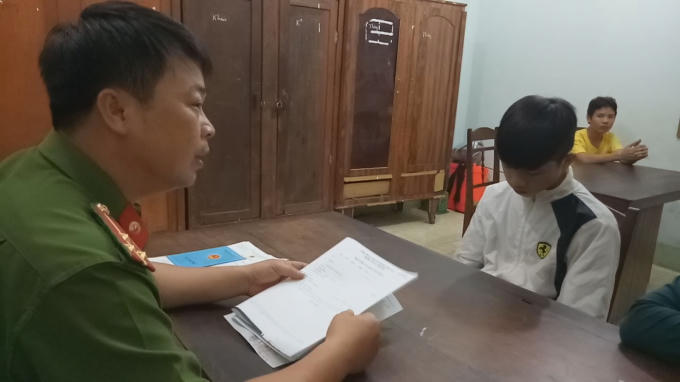 Cần có biện pháp tuyên truyền hơn nữa về tệ nạn ném đá xe khách với những trẻ em này