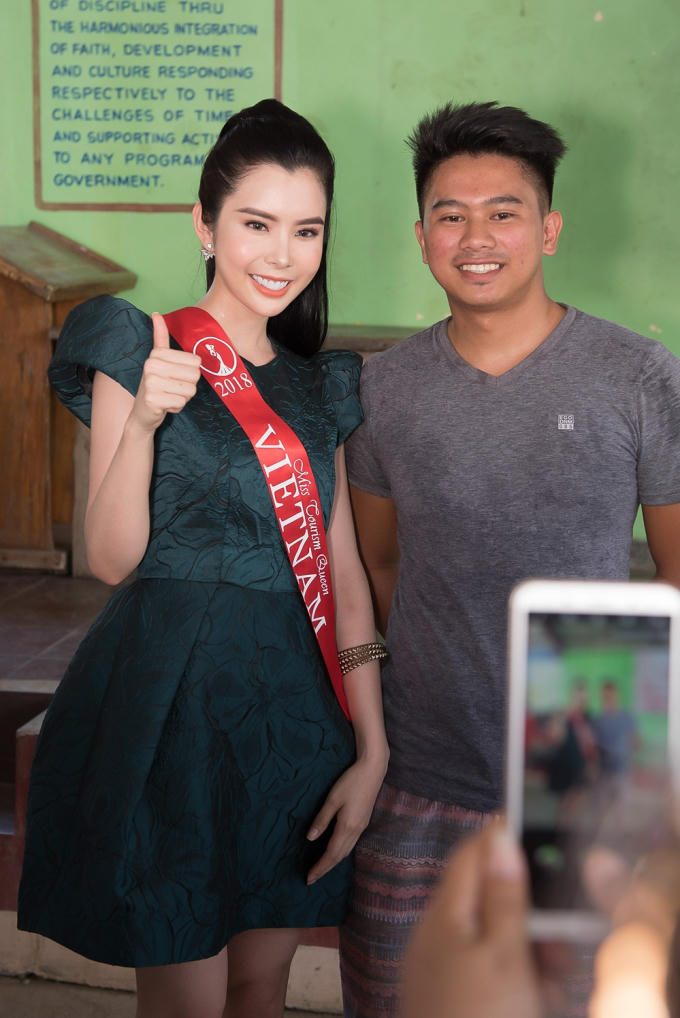 Huỳnh Vy rạng rỡ tham gia các hoạt động sôi nổi tại Miss Tourism Queen Worldwide 2018