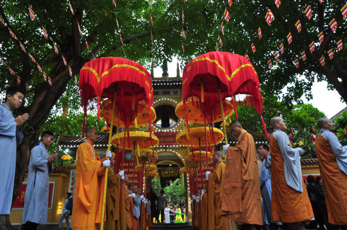 Ch&ugrave;m ảnh tại Đại hội Phật gi&aacute;o to&agrave;n quốc lần VIII