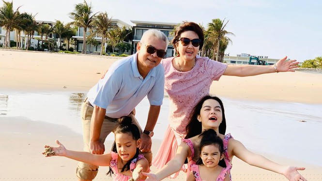 Phạm Quỳnh Anh tự tin khoe dáng nuột với đồ bơi, khó tin là gái hai con - ảnh 10