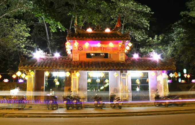 Một mùa Phật đản mới lại về trên đất Cố đô.