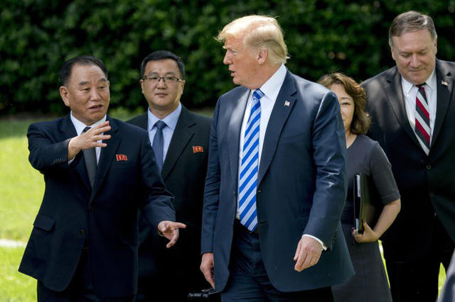 Tổng thống Trump tiếp ông Kim Yong-chol tại Nhà Trắng. (Ảnh: Reuters)