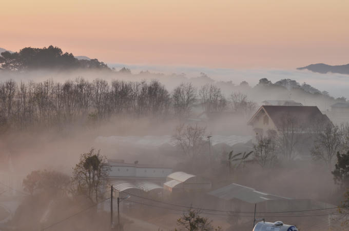 Ngôi làng trong mây.